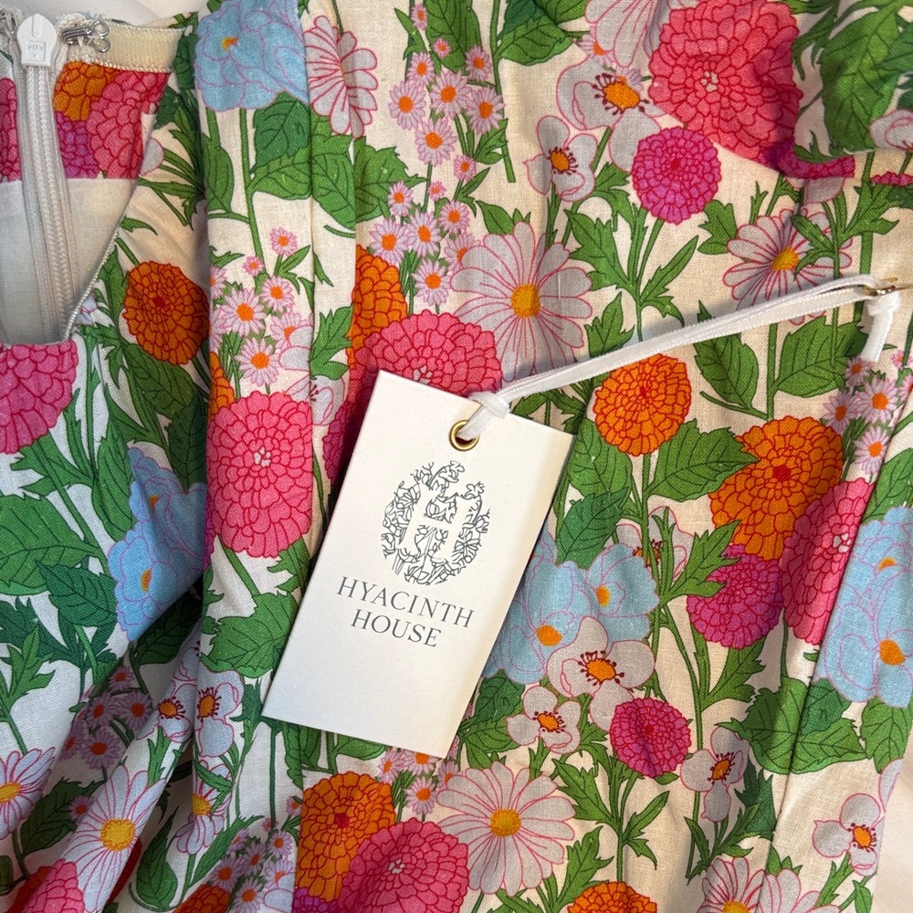 NWT Floral Mid-length dress - Picture 2 of 5
